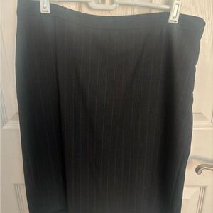 Size 6 The Limited Charcoal Pencil Skirt